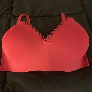 Maidenform wireless lift pink bra 38B